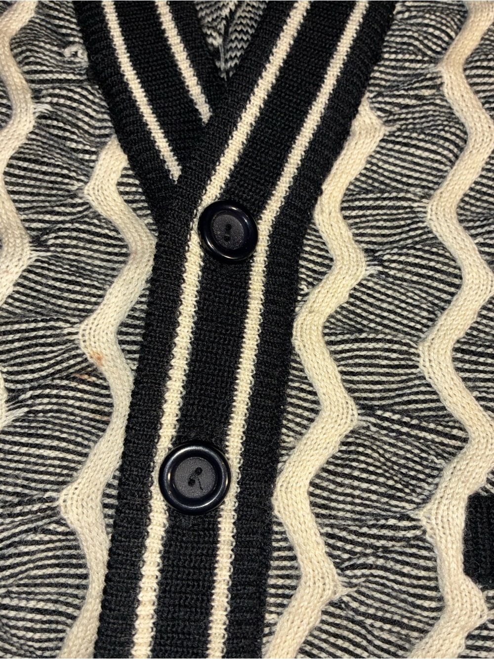 COOGI Black & Cream Textured Zigzag Button Cardigan